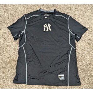 Nike New York Yankees Pro Combat Hypercool Shirt Men's XL Black Fitted Baseball